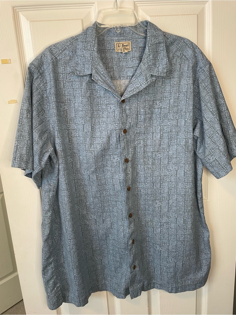 L.L. Bean Men’s Light Blue Short-Sleeve Button-Down with Geometric Print
